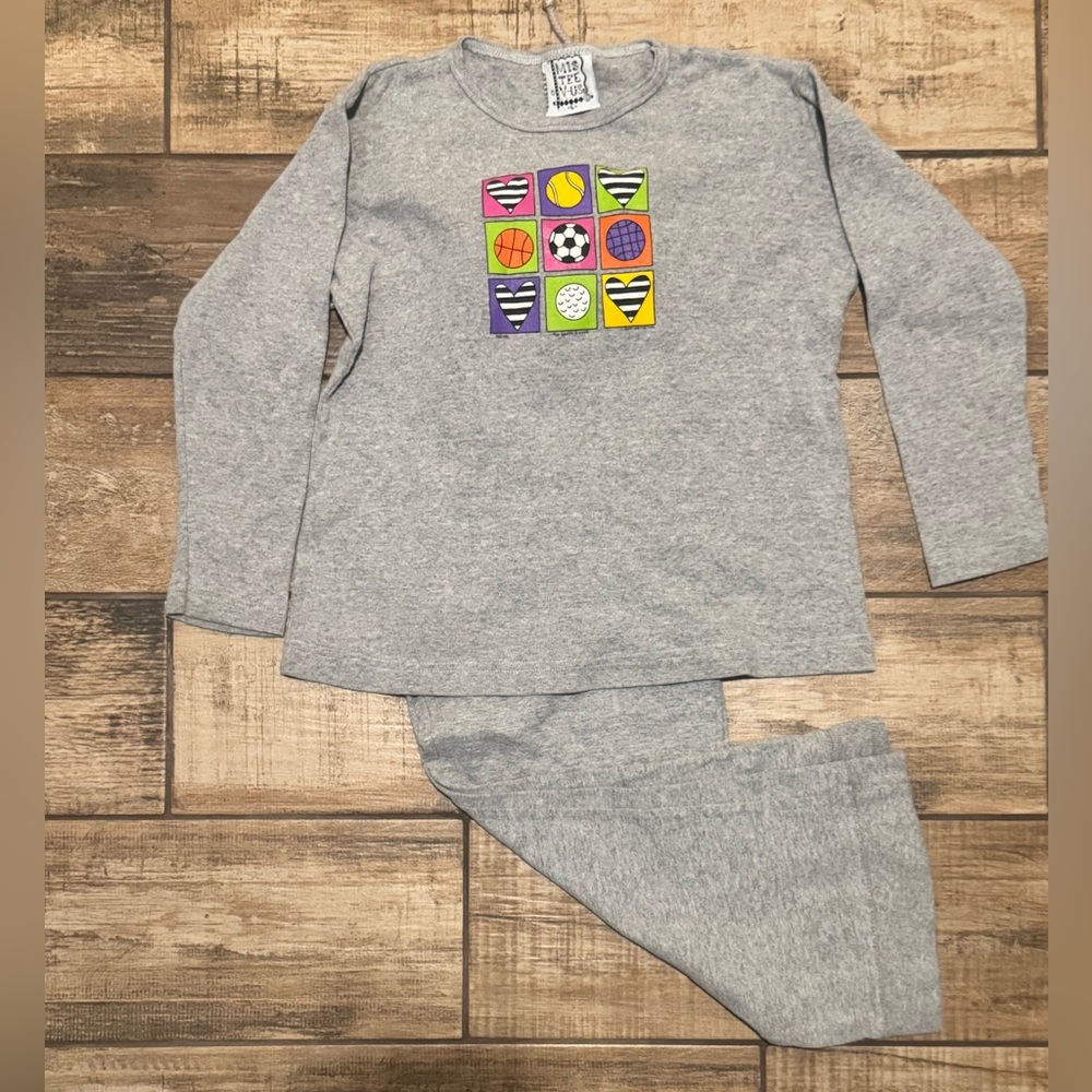 EUC MisTeeVUs Girls Sports Matching Shirt & Pant Set Size Large